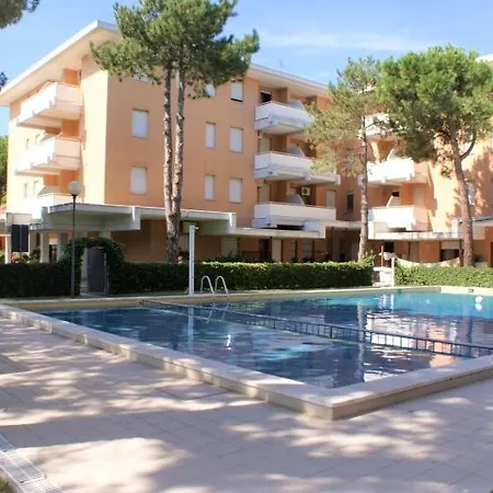 Laguna Apartment